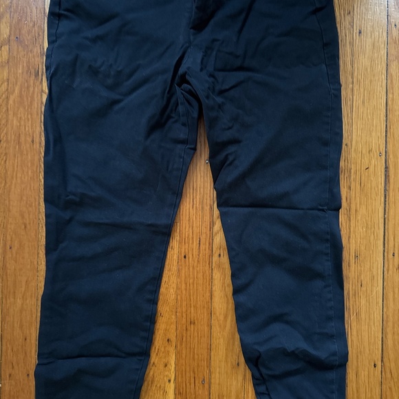 Women’s Pants - Picture 2 of 2